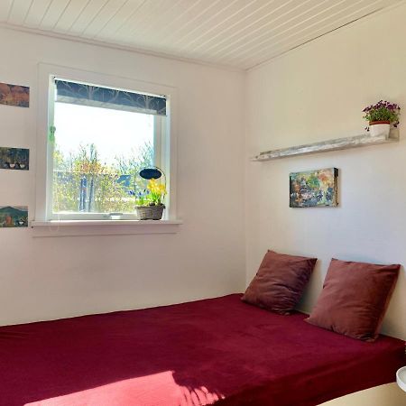 Spacey And Charming Cabin 300 M. From Beach Tjorneholm Exterior photo